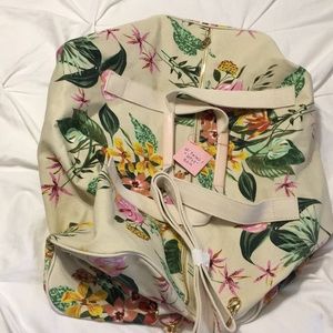 NWT ban.do Getaway Duffle Bag